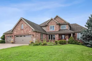 914 Tivoli Dr, Rockford, IL 61107 - Photo 1