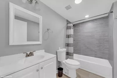 8404 S Exchange Avenue, Chicago, IL 60617 - Photo 38