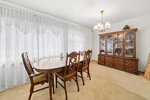 8819 N Wisner St, Niles, IL 60714 - Photo 4