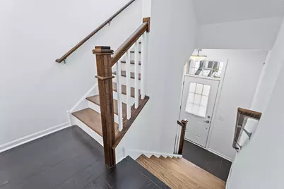 821 Lexington Circle E, Des Plaines, IL 60016 - Photo 6