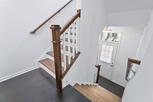 821 Lexington Cir E, Des Plaines, IL 60016 - Photo 6