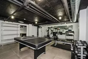 7710 N Sheridan Rd, Chicago, IL 60626 - Photo 12