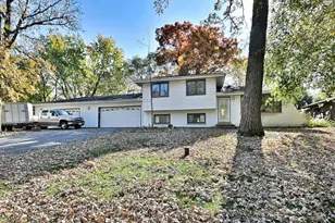 29W265 Lee Rd, West Chicago, IL 60185 - Photo 2