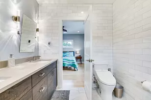 4727 N Kiona Ave, Chicago, IL 60630 - Photo 22