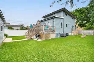 4727 N Kiona Ave, Chicago, IL 60630 - Photo 36