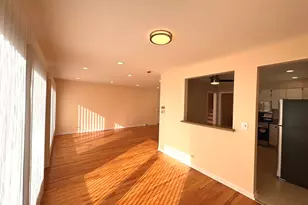 1042 W Central Rd, Mount Prospect, IL 60056 - Photo 10