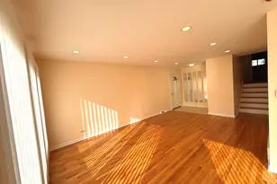 1042 W Central Rd, Mount Prospect, IL 60056 - Photo 12