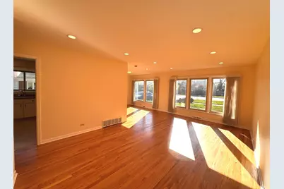 1042 W Central Road, Mount Prospect, IL 60056 - Photo 32