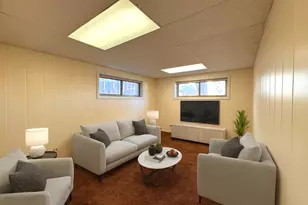 1042 W Central Rd, Mount Prospect, IL 60056 - Photo 8