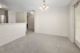 1309 Silverstone Dr, Carpentersville, IL 60110 - Photo 4