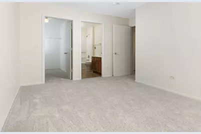 1309 Silverstone Drive #1309, Carpentersville, IL 60110 - Photo 8