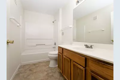 1309 Silverstone Drive #1309, Carpentersville, IL 60110 - Photo 10