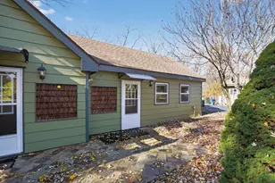 1036 Guerin Rd, Green Oaks, IL 60048 - Photo 2