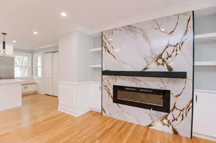 6800 W 97th St, Oak Lawn, IL 60453 - Photo 2