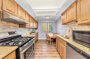 4530 W 93rd St, Oak Lawn, IL 60453 - Photo 4