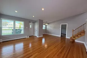 5701 Emerson St, Morton Grove, IL 60053 - Photo 6