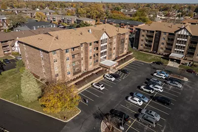 10420 Circle Drive #47B, Oak Lawn, IL 60453 - Photo 2