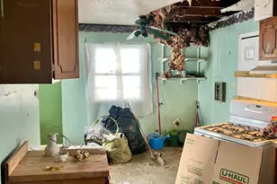 109 W 157th Pl, Harvey, IL 60426 - Photo 6