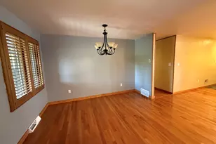 2116 14th St, Peru, IL 61354 - Photo 8