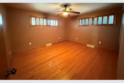 2116 14th Street, Peru, IL 61354 - Photo 12