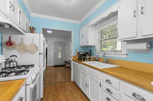 21276 W Arbor Ln, Lake Zurich, IL 60047 - Photo 8