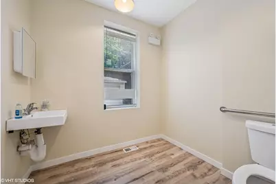 2313 W Fullerton Avenue, Chicago, IL 60647 - Photo 10