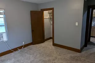 109 N May St, Aurora, IL 60506 - Photo 14