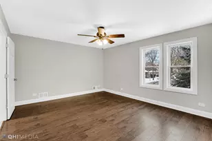 19 Augusta St, Oak Park, IL 60302 - Photo 16