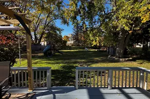 327 Tulsa Ave, Carpentersville, IL 60110 - Photo 22