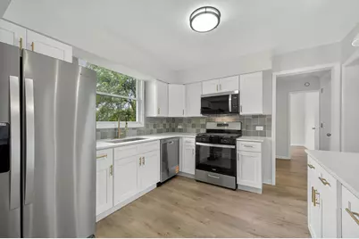 15823 S Saint Louis Avenue, Markham, IL 60428 - Photo 4