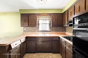 679 Manistee Ave, Calumet City, IL 60409 - Photo 10