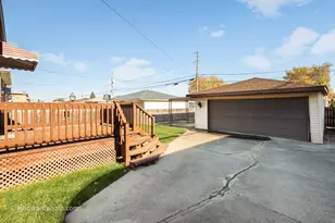 679 Manistee Ave, Calumet City, IL 60409 - Photo 18