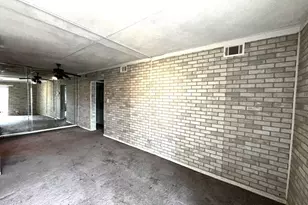 17005 Albany Ave, Hazel Crest, IL 60429 - Photo 6