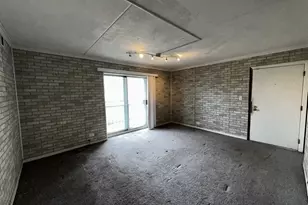 17005 Albany Ave, Hazel Crest, IL 60429 - Photo 4