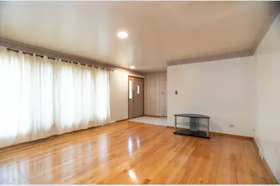 17246 Bernadine Street, Lansing, IL 60438 - Photo 4