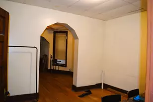 4252 W Gladys Ave, Chicago, IL 60624 - Photo 8