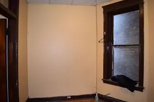 4252 W Gladys Ave, Chicago, IL 60624 - Photo 18