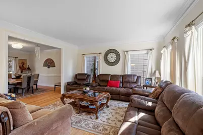 725 Heath Court, Westmont, IL 60559 - Photo 4