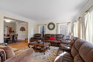 725 Heath Ct, Westmont, IL 60559 - Photo 4