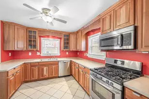 1131 S Elm Ave, Kankakee, IL 60901 - Photo 12