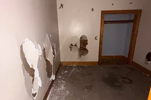 328 156th Pl, Calumet City, IL 60409 - Photo 8