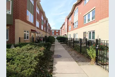 2409 W 32nd Place, Chicago, IL 60608 - Photo 16