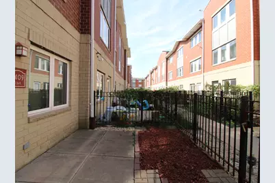 2409 W 32nd Place, Chicago, IL 60608 - Photo 14