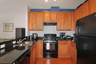 2409 W 32nd Pl, Chicago, IL 60608 - Photo 4