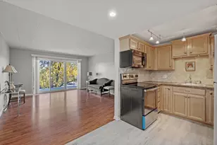 5540 Walnut Ave, Downers Grove, IL 60515 - Photo 8