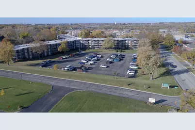 5540 Walnut Avenue #6B, Downers Grove, IL 60515 - Photo 1