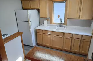 112 Hazel Ct, Island Lake, IL 60042 - Photo 4