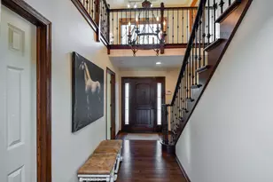 42W420 Campton Hills Rd, Elburn, IL 60119 - Photo 4