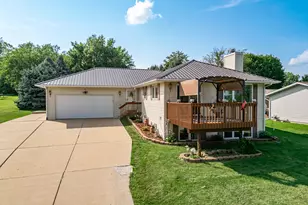 1726 Baintree Rd, Davis, IL 61019 - Photo 2