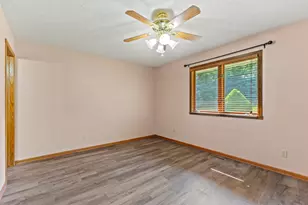 1726 Baintree Rd, Davis, IL 61019 - Photo 14